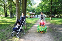 Zanimal Le Carrousel Eclate 1 * 6240 x 4160 * (8.49MB)